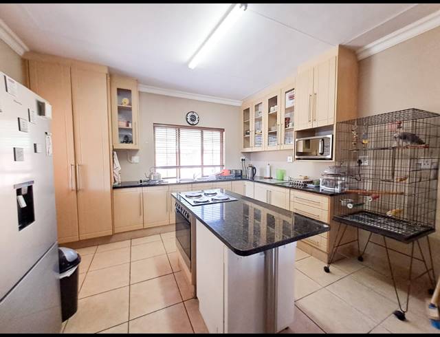 22HA SMALLHOLDING FOR SALE IN ALKMAAR